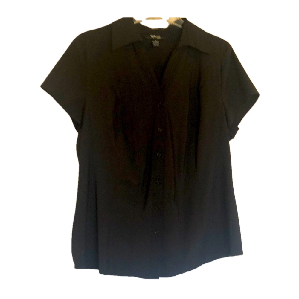 BLACK BUTTON DOWN CAP SLEEVE 1X Stretch Princess Seams, Pit to Pit 21” Preworn